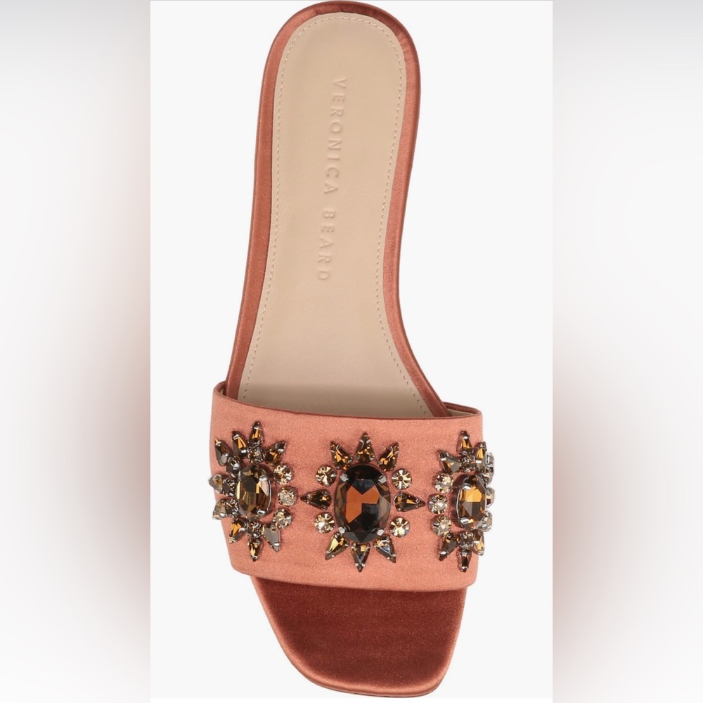 Brand New $375 Veronica Beard Maggie Crystal
Embellished Sandal Size US 7.5